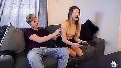 Jamie Young - In Cute Gamer Girl Gets Creampied By Her Boyfriend