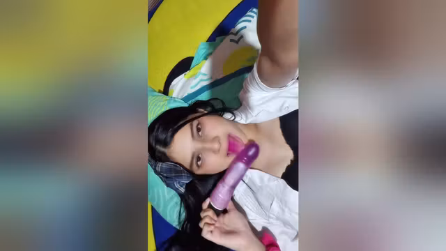 Big Tits Indian Girl Showing Her Tits