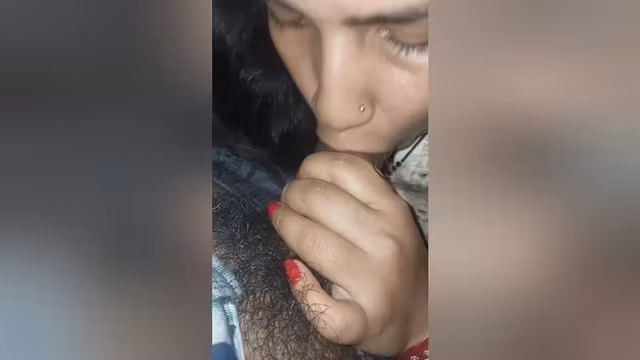 Desi Aunty Cum In Mouth