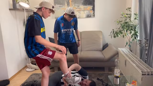 football fans master
