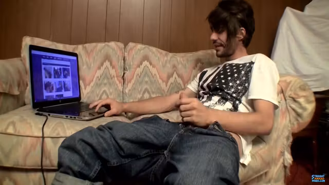 Devin Reynolds In Devin Enjoys His Own Porn
