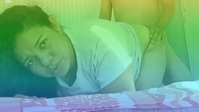 Super Beautiful Chubby Girlfriend Sucking Delicious