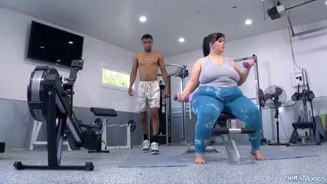 Omya Fucking In The Gym - Mya Mya Italian