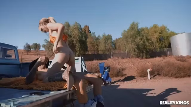 Watch Cool Lilly Bells Dirt