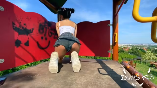 Slut Stranger Sucks And Bangs! Cum On The Face!