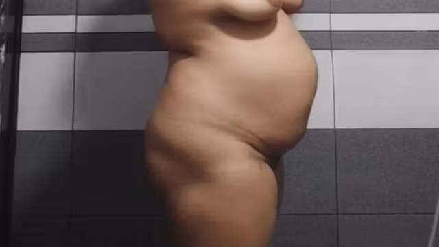 Aunty Bathing And Sexy Boobs Show