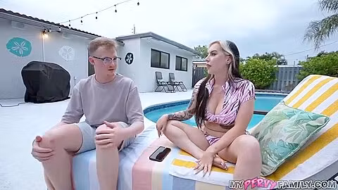 Cubbi Thompson My Horny Stepmoms Solution