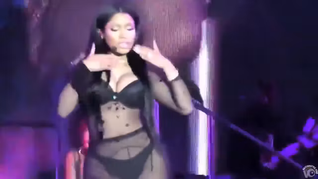 Booty shaking rapper and her dancers