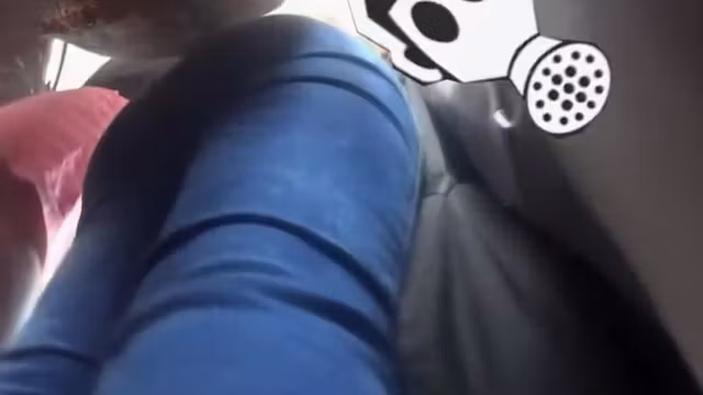 Pussy burger in upskirt