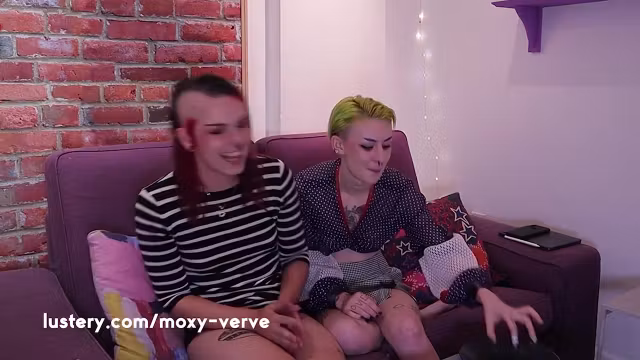 Petite Trans Amateurs Enjoy Hanukkah Wax Play