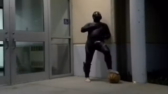 barefoot frogman cums inside a condom in front of hotel doors