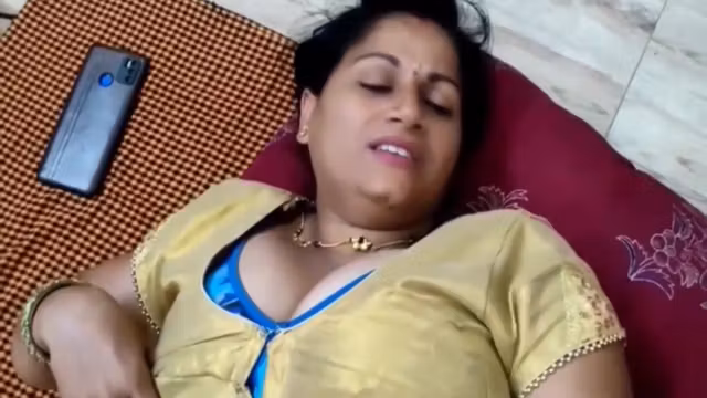 Indian Aunty Red Saree With Boyfriend Sex Enjoy