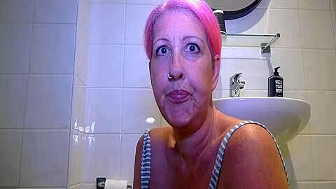 Stepmother Is Cleaning And Asks For Fuck
