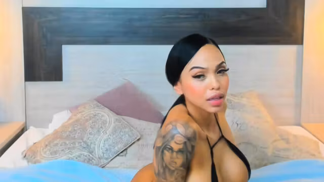 Huge Tits Babe Rides Her Sex Toy