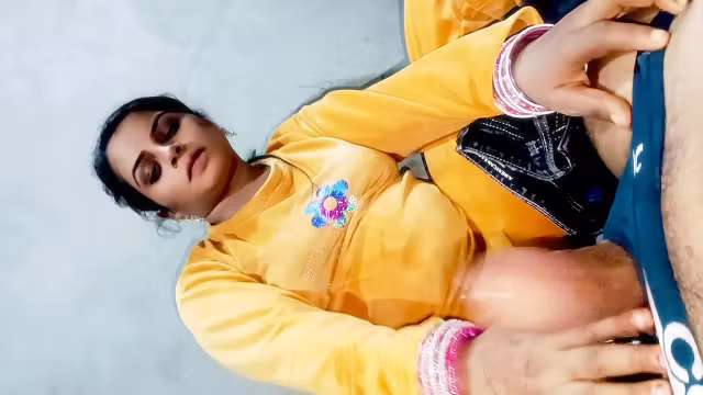 Very Beautiful - Cumshot In Mouth Indian Bhabhi Blowjob With Clear Hindi Audio