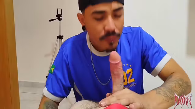 Bee F And Sub Zero In Catei O Cara Na Rua E Fudi O Cuzinho Dele Em Troca De Dinheiro (completo No Red) 10 Min