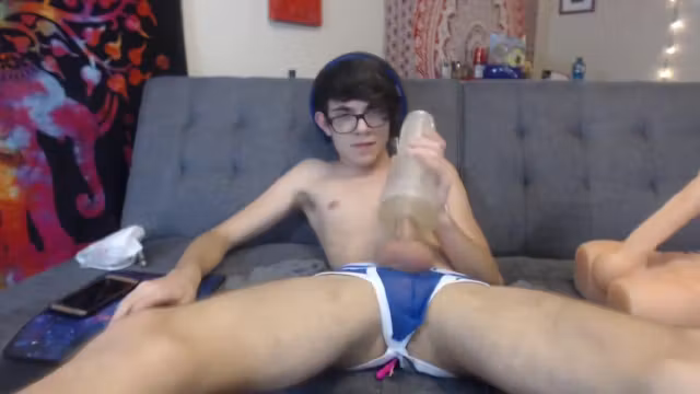 Sven Shows On Webcam