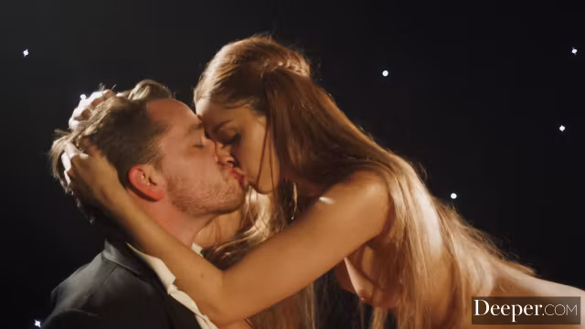 Likes It Thick - Anna B And Vanna Bardot