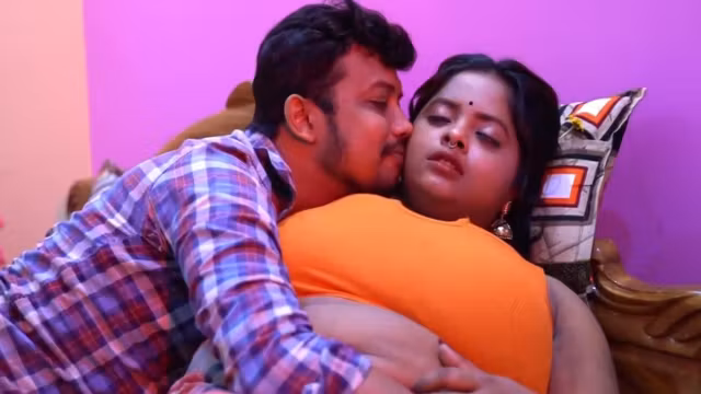 Beautiful Bhabhi