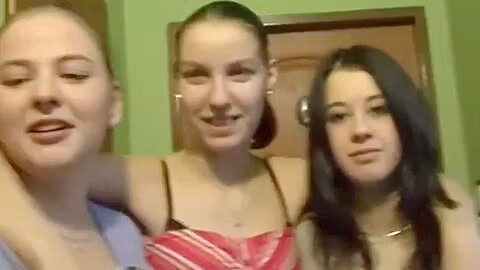 Dude Sex With 3 Beauty In Bar Wc
